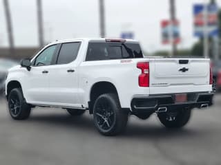 Chevrolet Silverado 1500 LT Trail Boss 4WD Crew Cab 147"