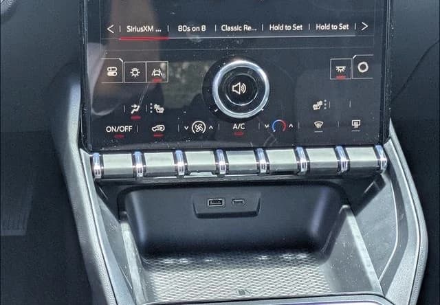 GMC Terrain FWD Elevation 4dr 2027 — side view