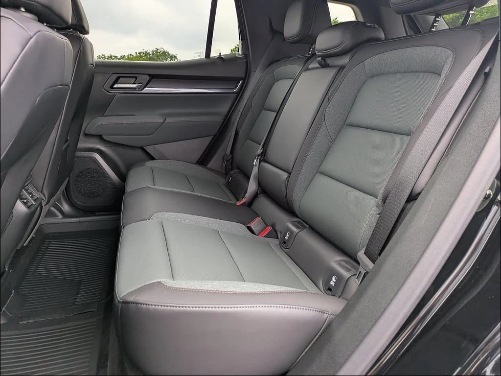 GMC Terrain AWD AT4 4dr 2026 — side view