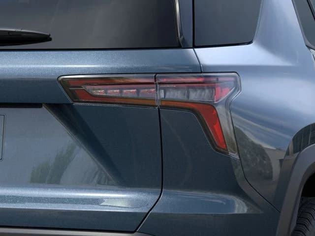 Chevrolet Equinox FWD LT 4dr 2027 — side view