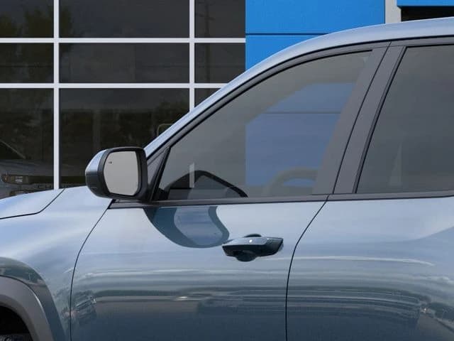 Chevrolet Equinox FWD LT 4dr 2027 — side view