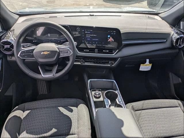 Chevrolet Equinox FWD LT 4dr 2027 — side view