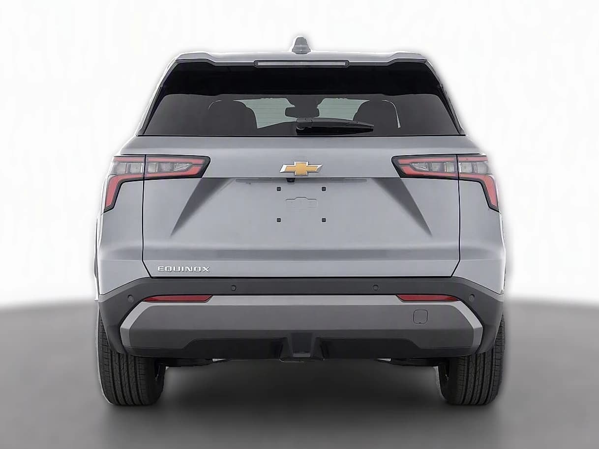 Chevrolet Equinox FWD LT 4dr 2027 — side view