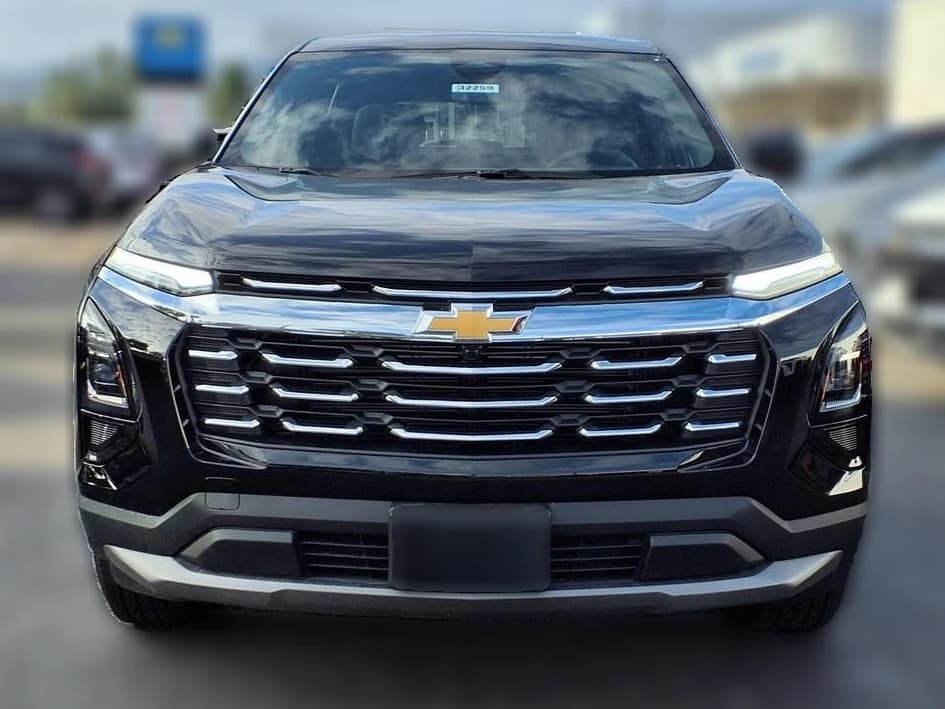 Chevrolet Equinox FWD LT 4dr 2026 — side view