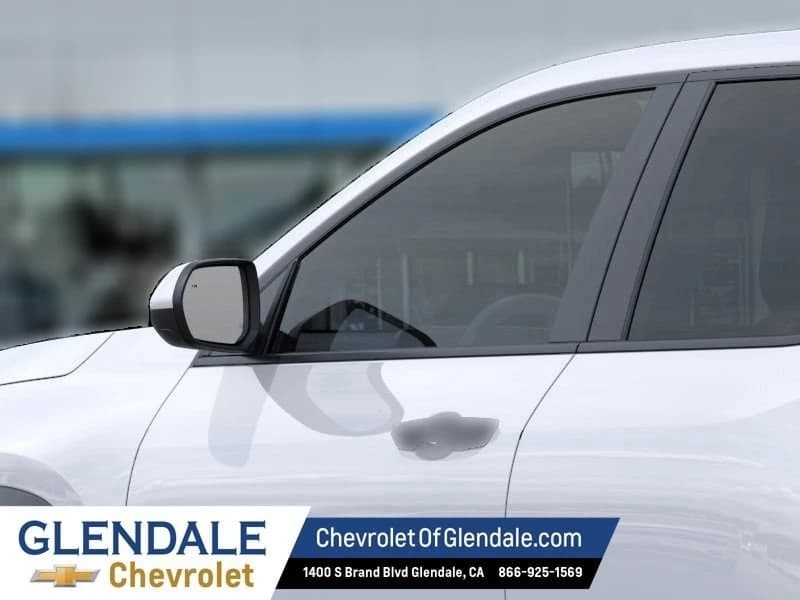 Chevrolet Equinox FWD LT 4dr 2026 — side view