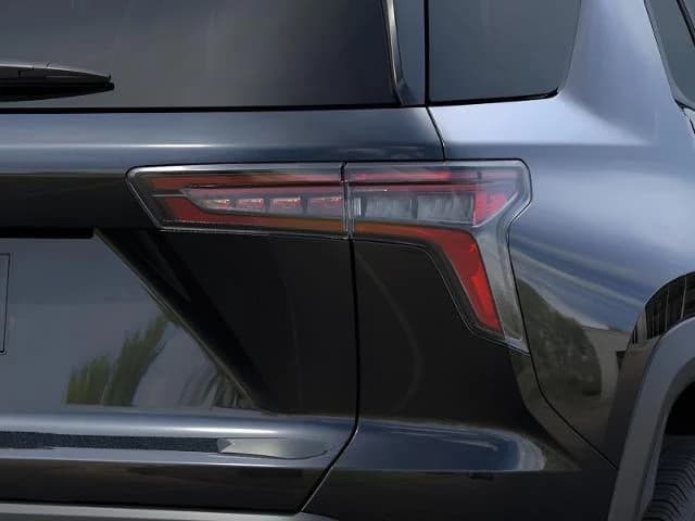 Chevrolet Equinox AWD LT 4dr 2027 — side view