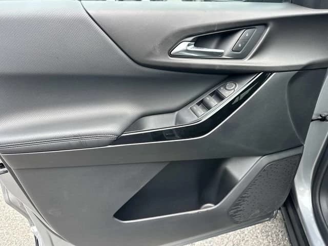 Chevrolet Equinox AWD LT 4dr 2027 — side view