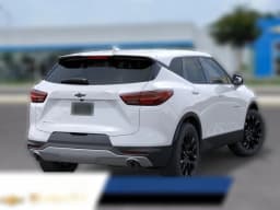 Chevrolet Blazer LT FWD 4dr 2026 — side view