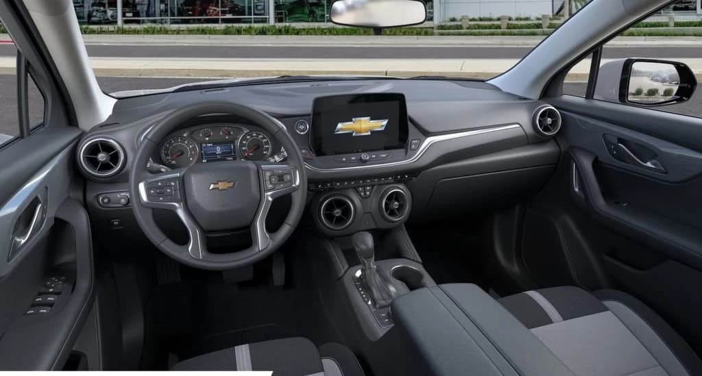 Chevrolet Blazer LT FWD 4dr 2026 — side view
