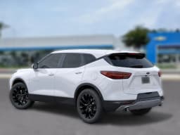 Chevrolet Blazer LT FWD 4dr 2026 — side view
