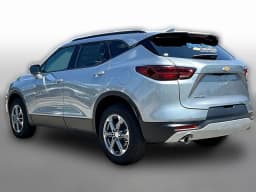 Chevrolet Blazer LT FWD 4dr 2026 — side view