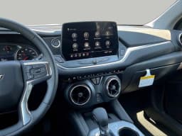 Chevrolet Blazer LT FWD 4dr 2026 — side view