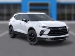 Chevrolet Blazer LT FWD 4dr 2026 — side view