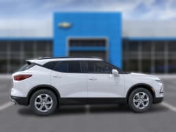 Chevrolet Blazer LT FWD 4dr 2026 — side view