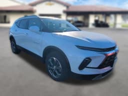 Chevrolet Blazer LT FWD 4dr 2026 — side view