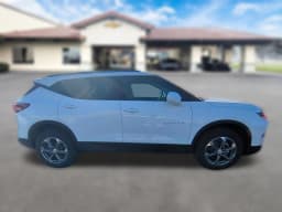 Chevrolet Blazer LT FWD 4dr 2026 — side view