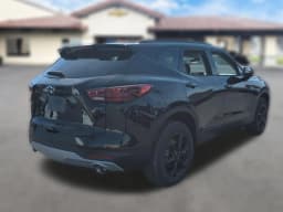 Chevrolet Blazer LT FWD 4dr 2026 — side view