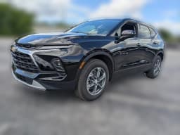 Chevrolet Blazer LT FWD 4dr 2026 — side view