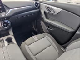 Chevrolet Blazer LT FWD 4dr 2026 — side view