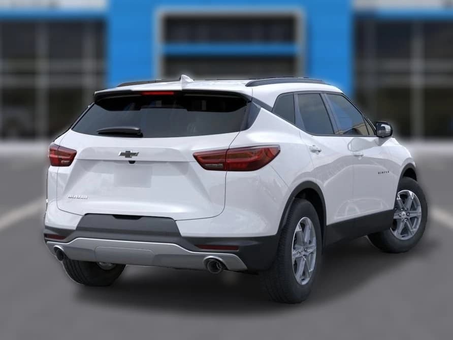 Chevrolet Blazer LT FWD 4dr 2026 — side view