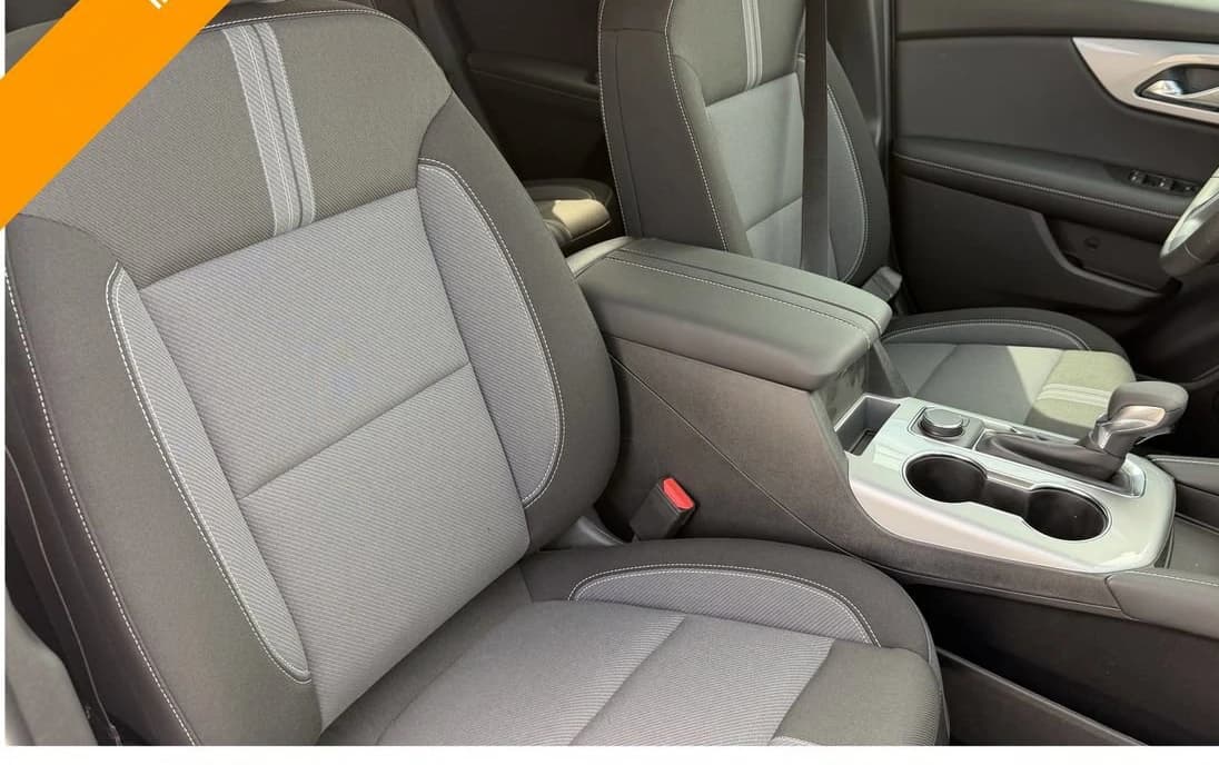 Chevrolet Blazer LT FWD 4dr 2026 — side view