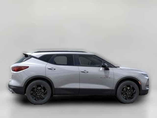 Chevrolet Blazer LT AWD 4dr 2026 — side view