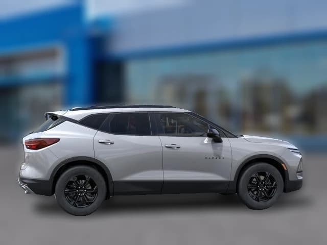 Chevrolet Blazer LT AWD 4dr 2026 — side view
