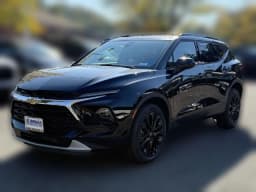Chevrolet Blazer LT AWD 4dr 2026 — side view