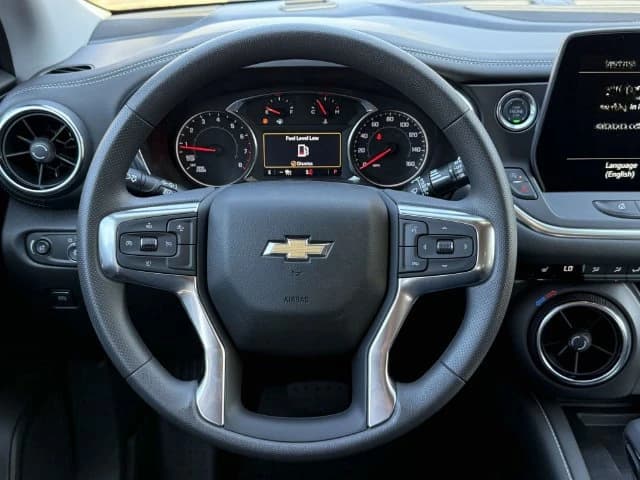 Chevrolet Blazer LT AWD 4dr 2026 — side view