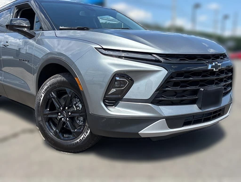 Chevrolet Blazer LT AWD 4dr 2026 — side view