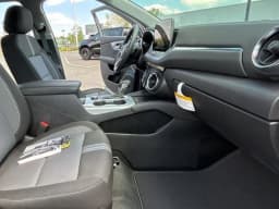 Chevrolet Blazer LT AWD 4dr 2026 — side view