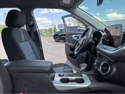 Chevrolet Blazer LT AWD 4dr 2026 — side view
