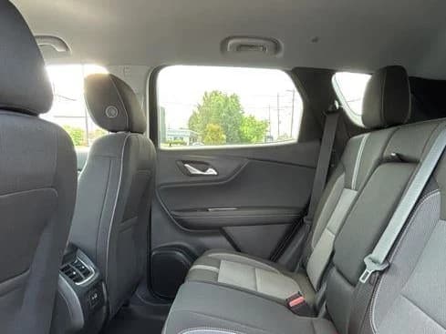 Chevrolet Blazer LT AWD 4dr 2026 — side view