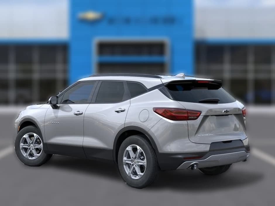 Chevrolet Blazer LT AWD 4dr 2026 — side view