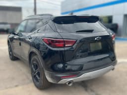 Chevrolet Blazer LT AWD 4dr 2026 — side view