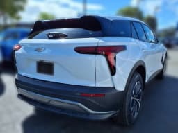 Chevrolet Blazer EV FWD LT 4dr 2026 — side view