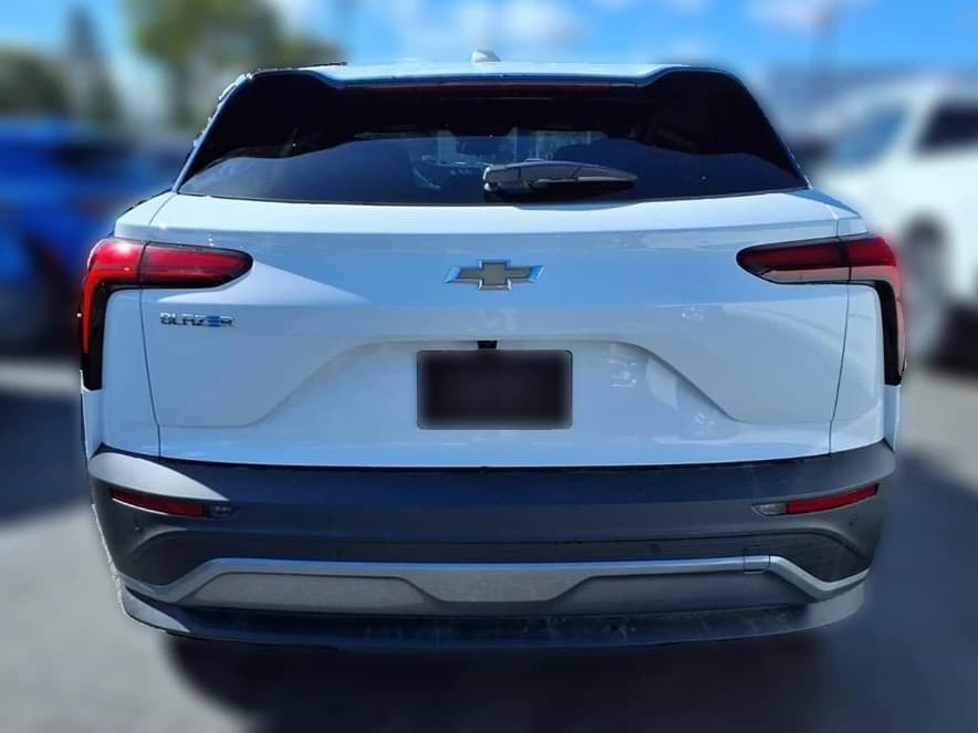 Chevrolet Blazer EV FWD LT 4dr 2026 — side view