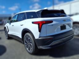 Chevrolet Blazer EV FWD LT 4dr 2026 — side view