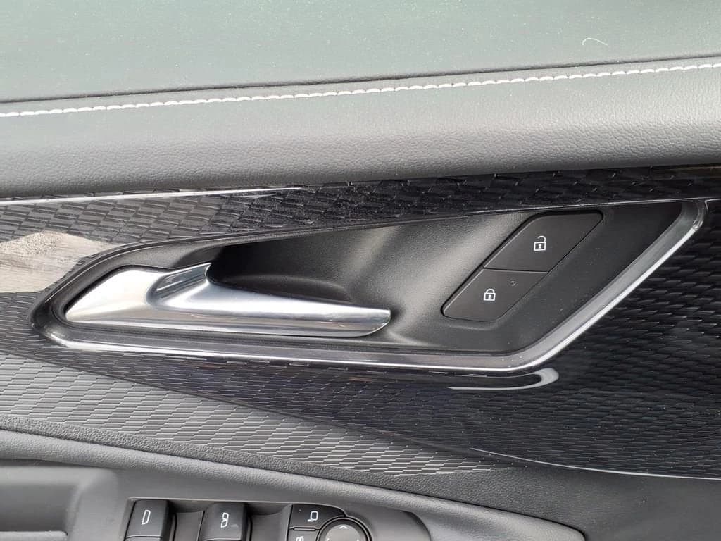 Chevrolet Blazer EV AWD LT 4dr 2026 — side view