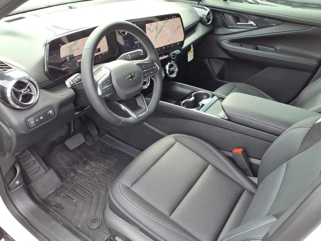Chevrolet Blazer EV AWD LT 4dr 2026 — side view