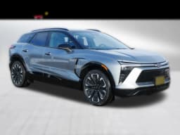 Chevrolet Blazer EV AWD RS 4dr 2026 — side view