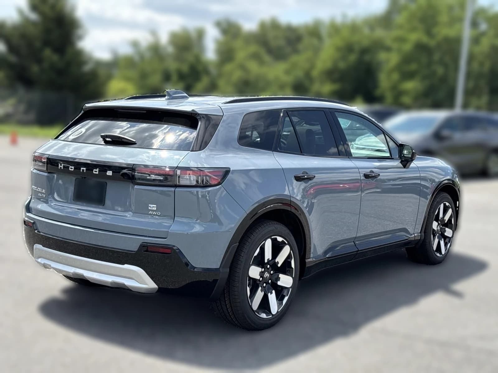 Honda Prologue Elite AWD 2026 — side view