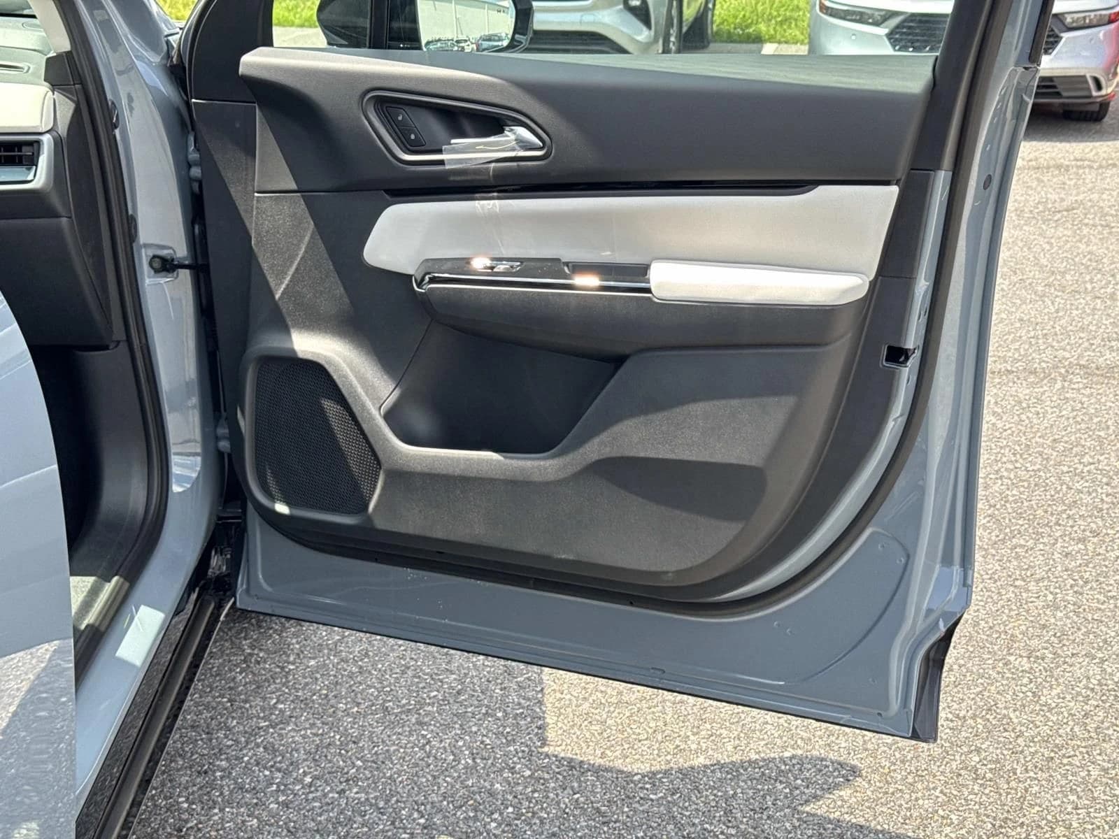 Honda Prologue Elite AWD 2026 — side view