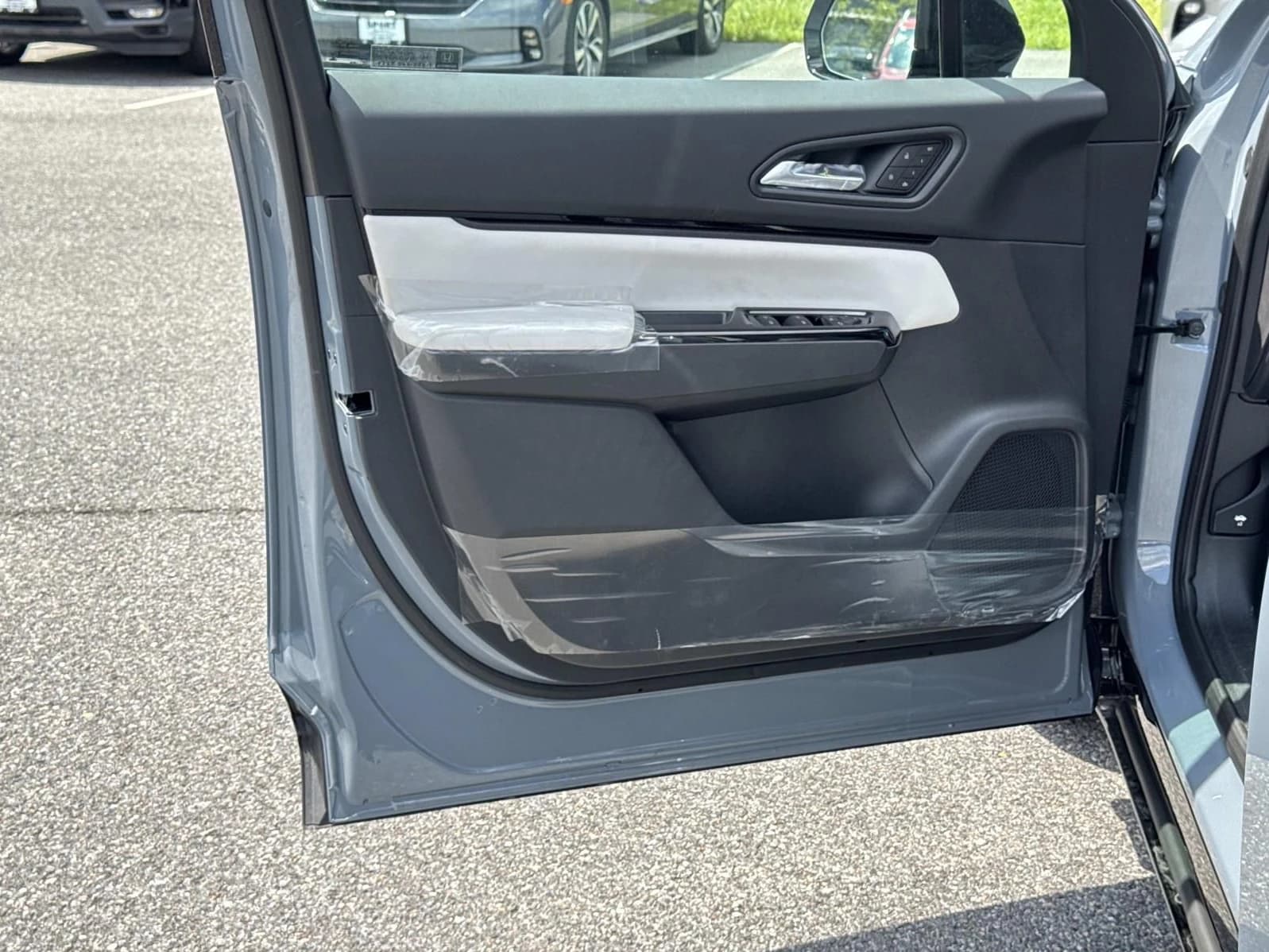Honda Prologue Elite AWD 2026 — side view