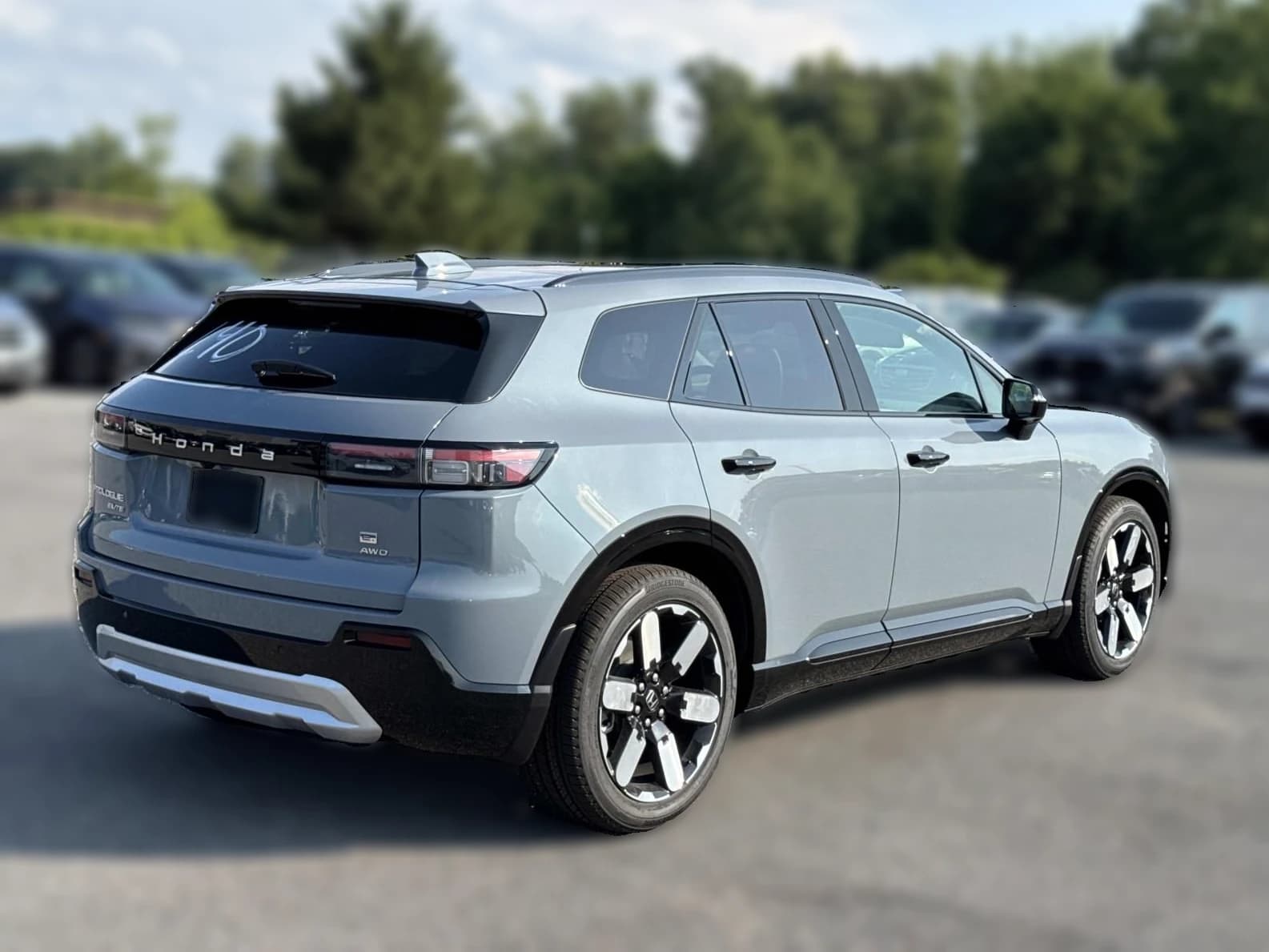 Honda Prologue Elite AWD 2026 — side view