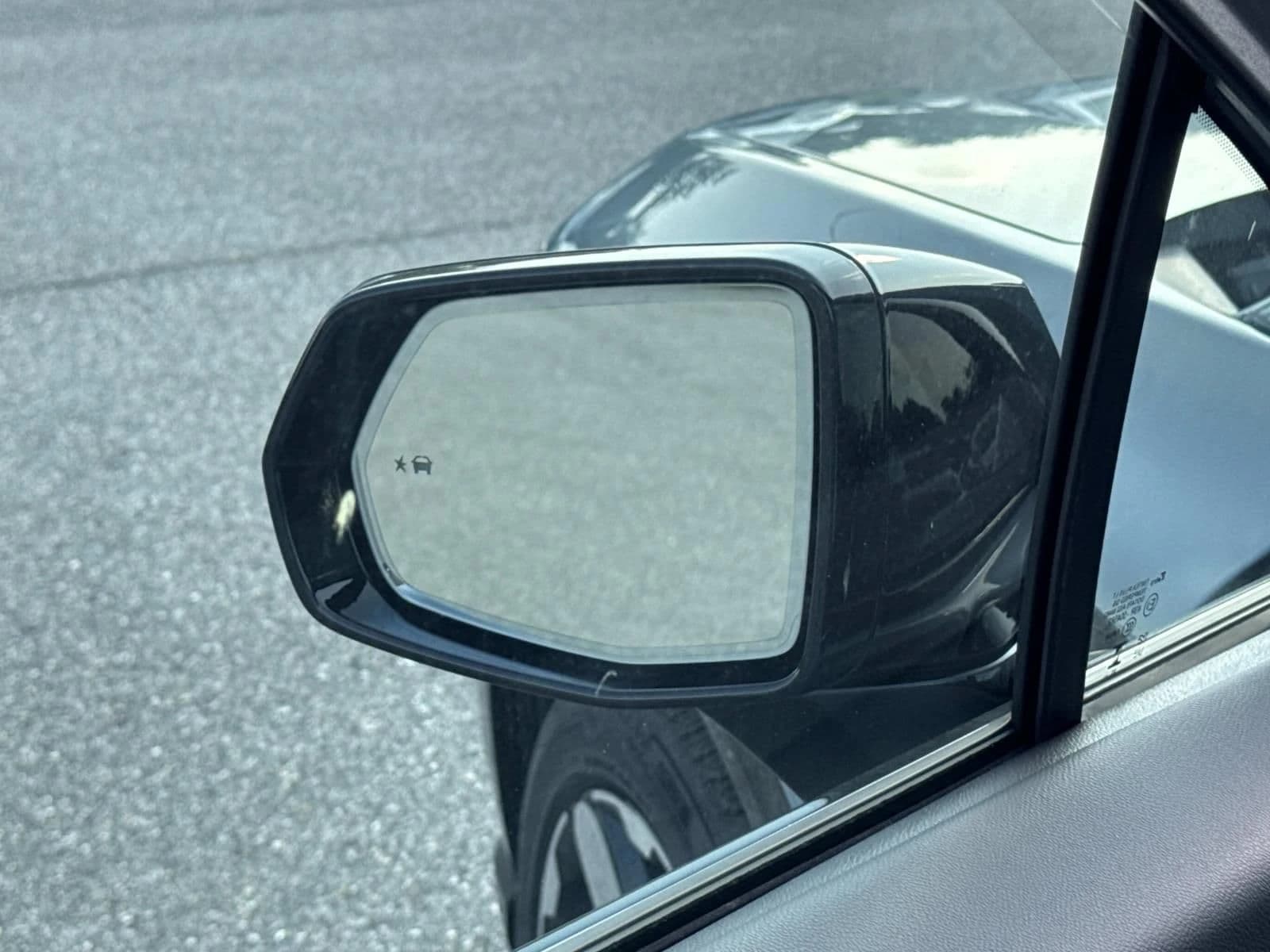 Honda Prologue Elite AWD 2026 — side view