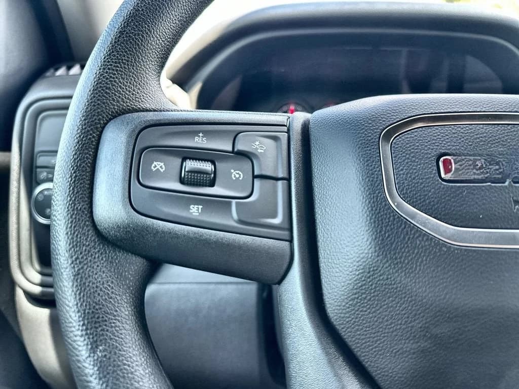 GMC Sierra 1500 Pro 2WD Crew Cab 147" 2026 — side view