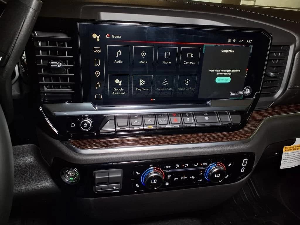 GMC Sierra 1500 SLE 4WD Crew Cab 157" 2026 — side view
