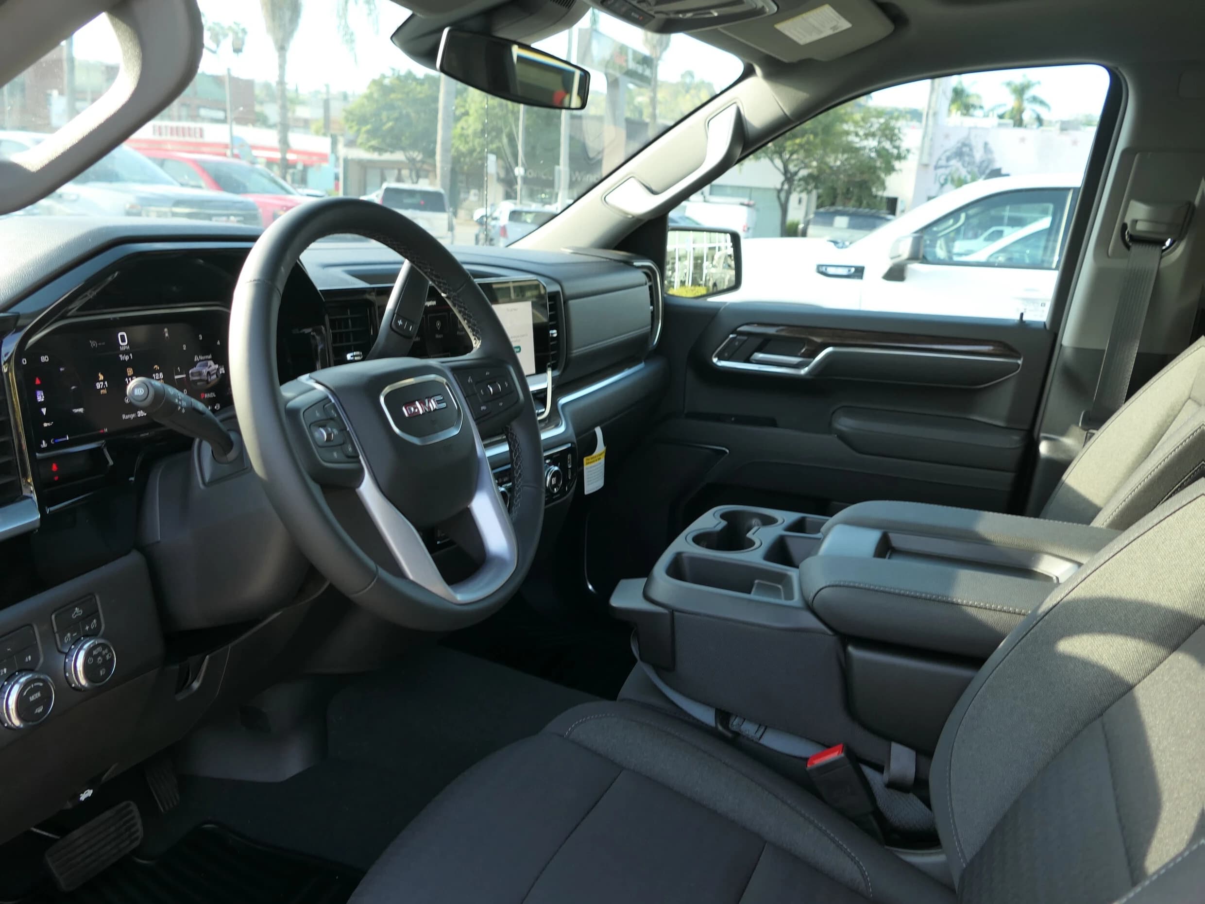 GMC Sierra 1500 Elevation 4WD Crew Cab 147" 2026 — side view