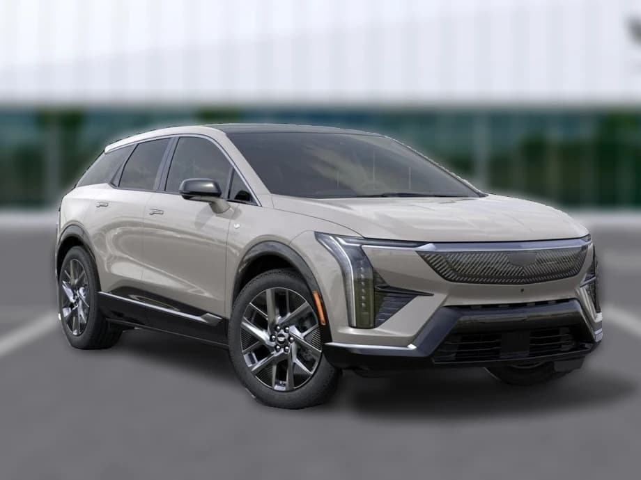 Cadillac OPTIQ Luxury 4dr 2027 — side view